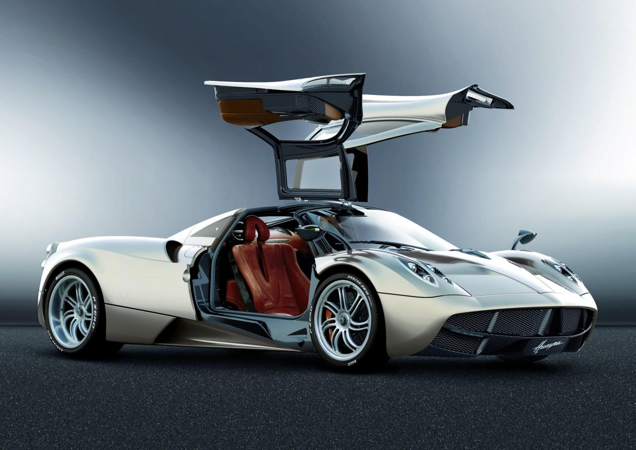 Pagani Huayra Auto Blog